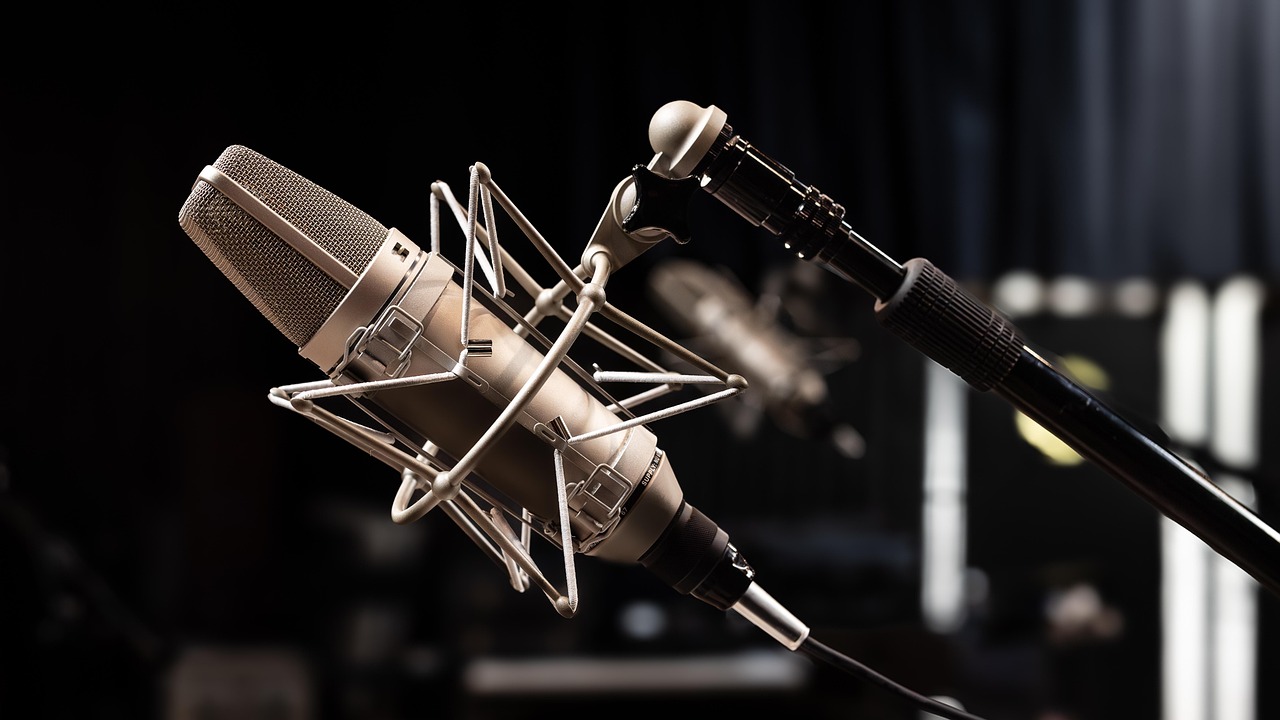 STUDIOを利用した副業の成功事例は？