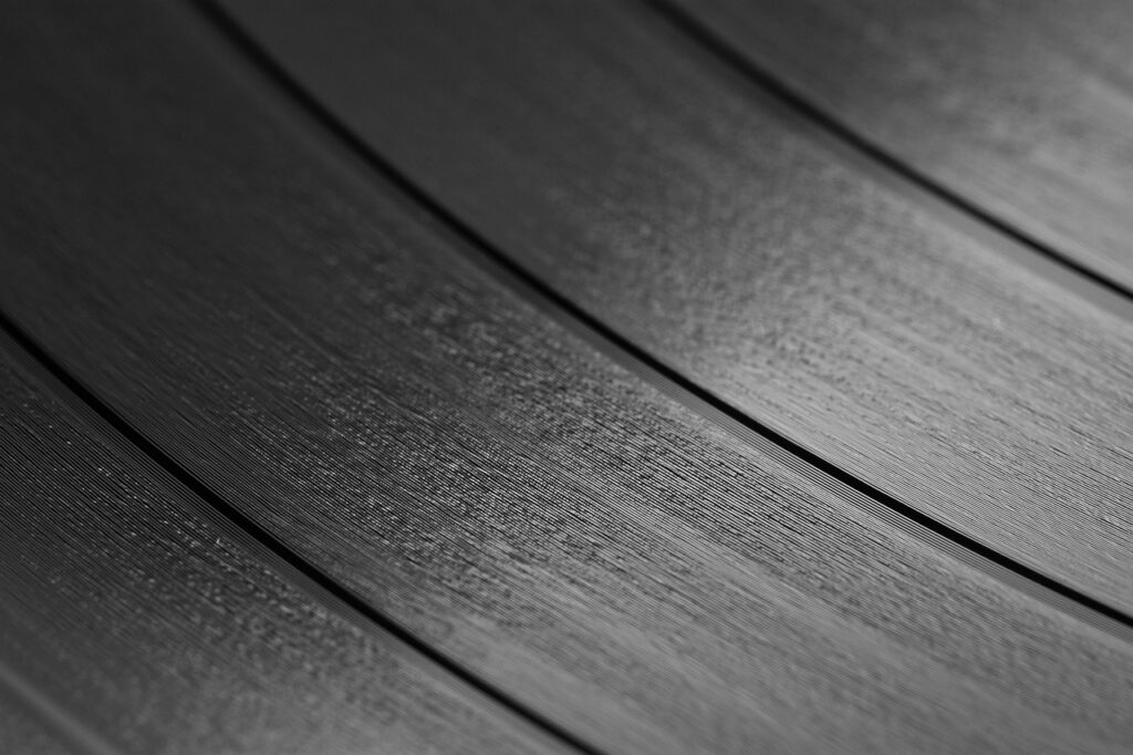 ノーコードでのLP制作にかかる相場はどのくらい？