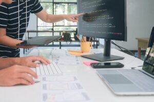 ノーコードでのWeb制作は副業として収入を得るための最適な方法？