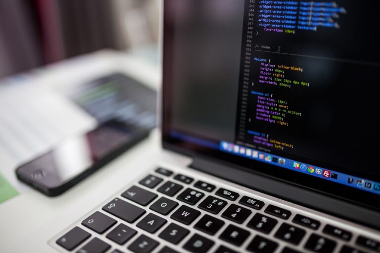 ノーコードの使い方を徹底解説！初心者でもできる方法とは？